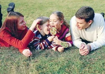 “hth华体官方下载app”已故BBC知名主持人性侵属实 家人替其道歉(图1) hth华体